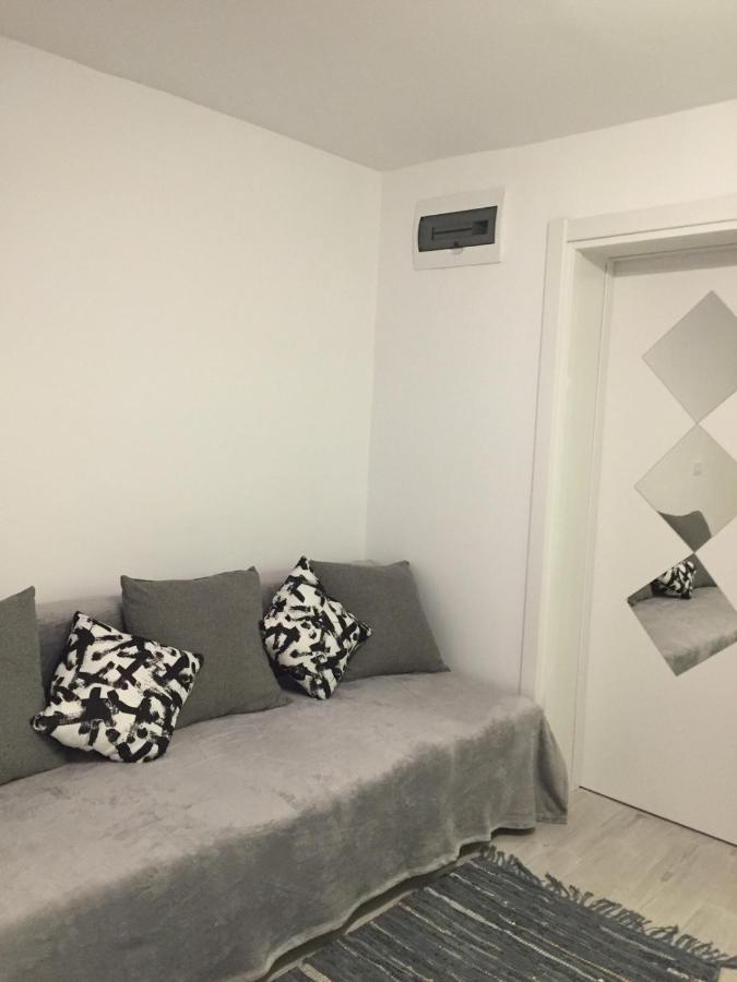 Appartamento Mosaic Belgrado Esterno foto